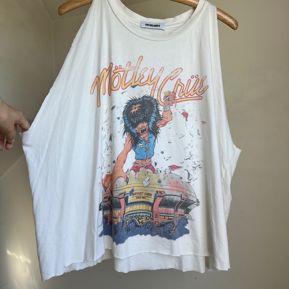 Daydreamer Motley Crue Tank Shirt Graphic Muscle Tee Tour Wild Side Rock Band